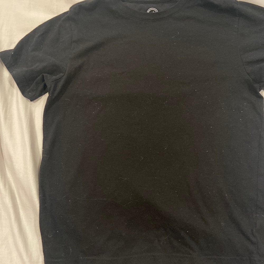 black t shirt